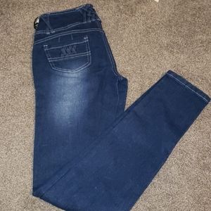 Saza distressed jeans